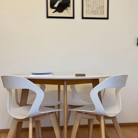 Zentrale In Sova 2 公寓